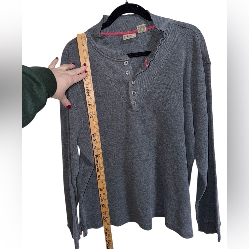 L.L. Bean Men’s Gray Henley Long Sleeve Shirt XL - Picture 4 of 9
